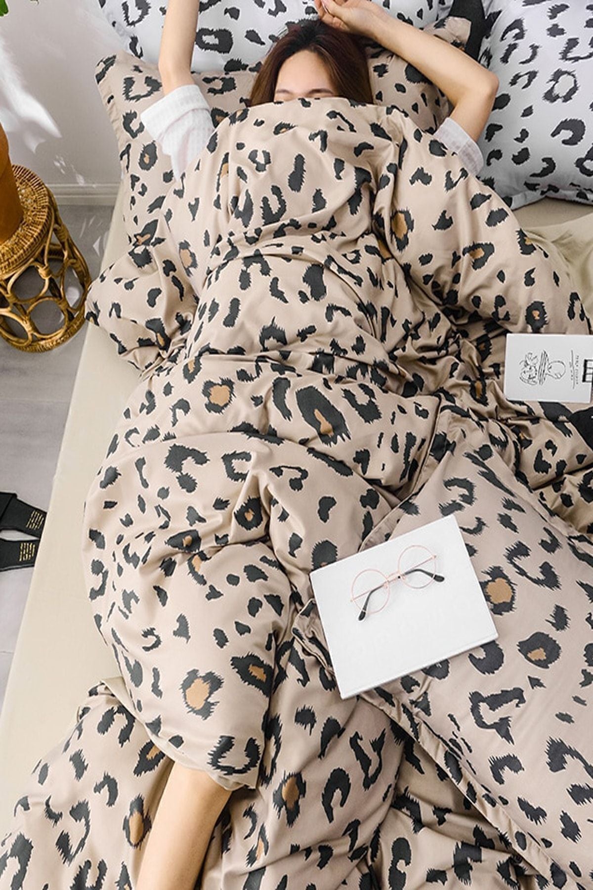 İQON Elastic Fitted Sheet Duvet Cover Set Double Leopard Brown 3