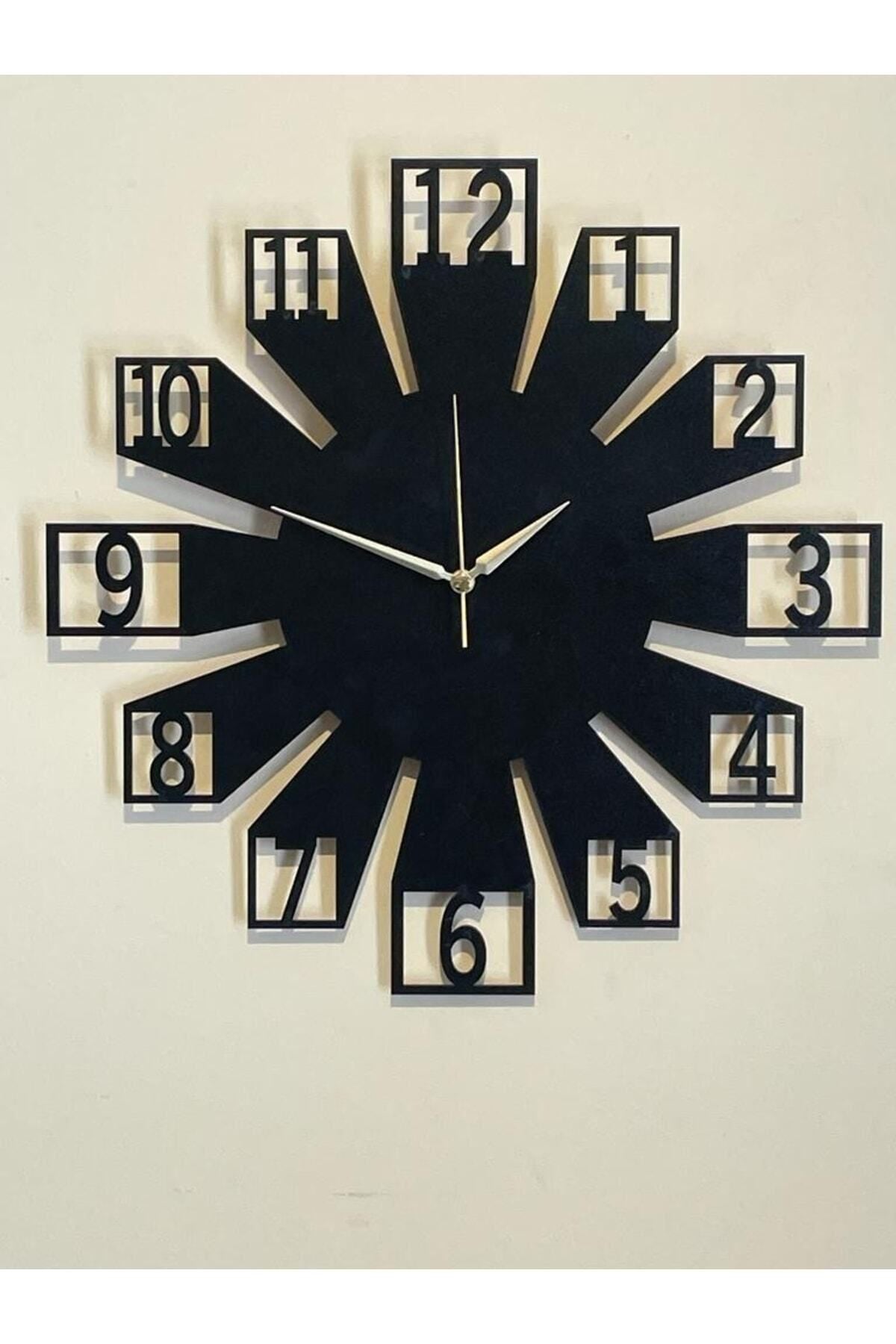 Ümra Lazer Black Decorative Wall Clock 1