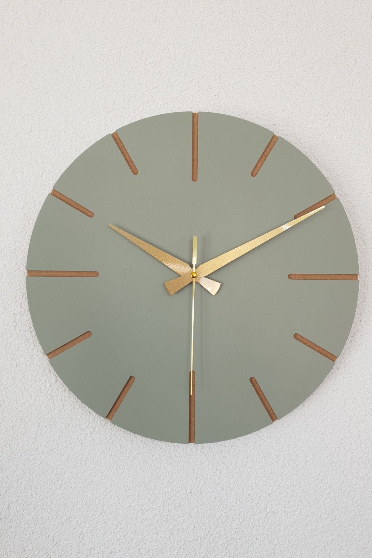 BAN MOD Copy - Decorative Special Design Wooden Handmade Wall Clock 34 X 34 Cm Minimalist Lime Green 2