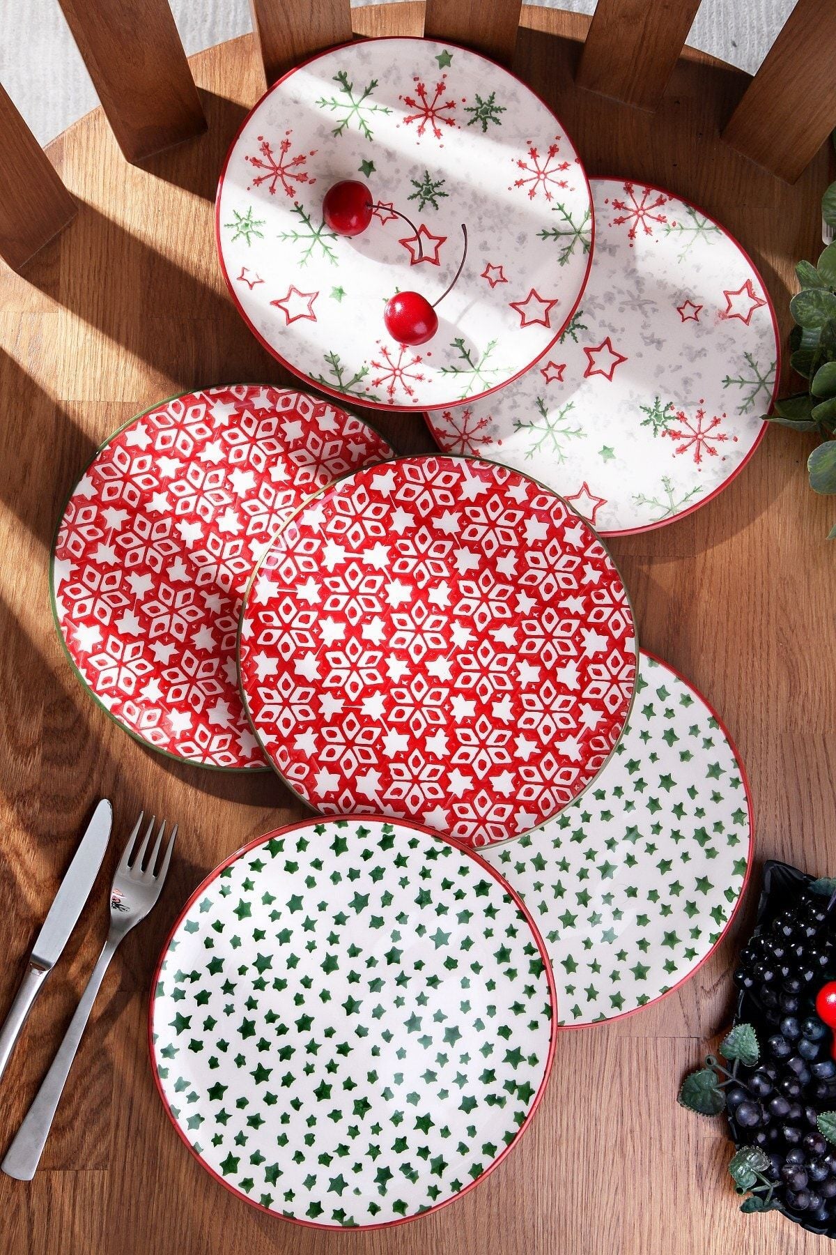 Kitchen Life 6-Piece Special Design Handmade 21cm Christmas Cake Plate Set 1