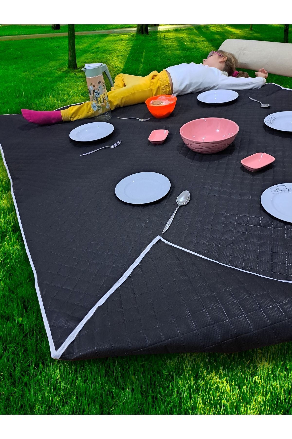 ALYTOYS Camp Picnic Ground Mat Quilted Fiber Double-Sided Edge Piped Water Moisture Resistant Multi-Purpose 6