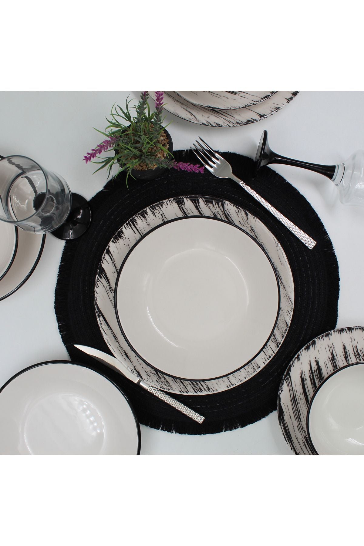 Arna Porselen Anka 18 Piece 6 Person Dinner Set - Patterned Black Mesh 4