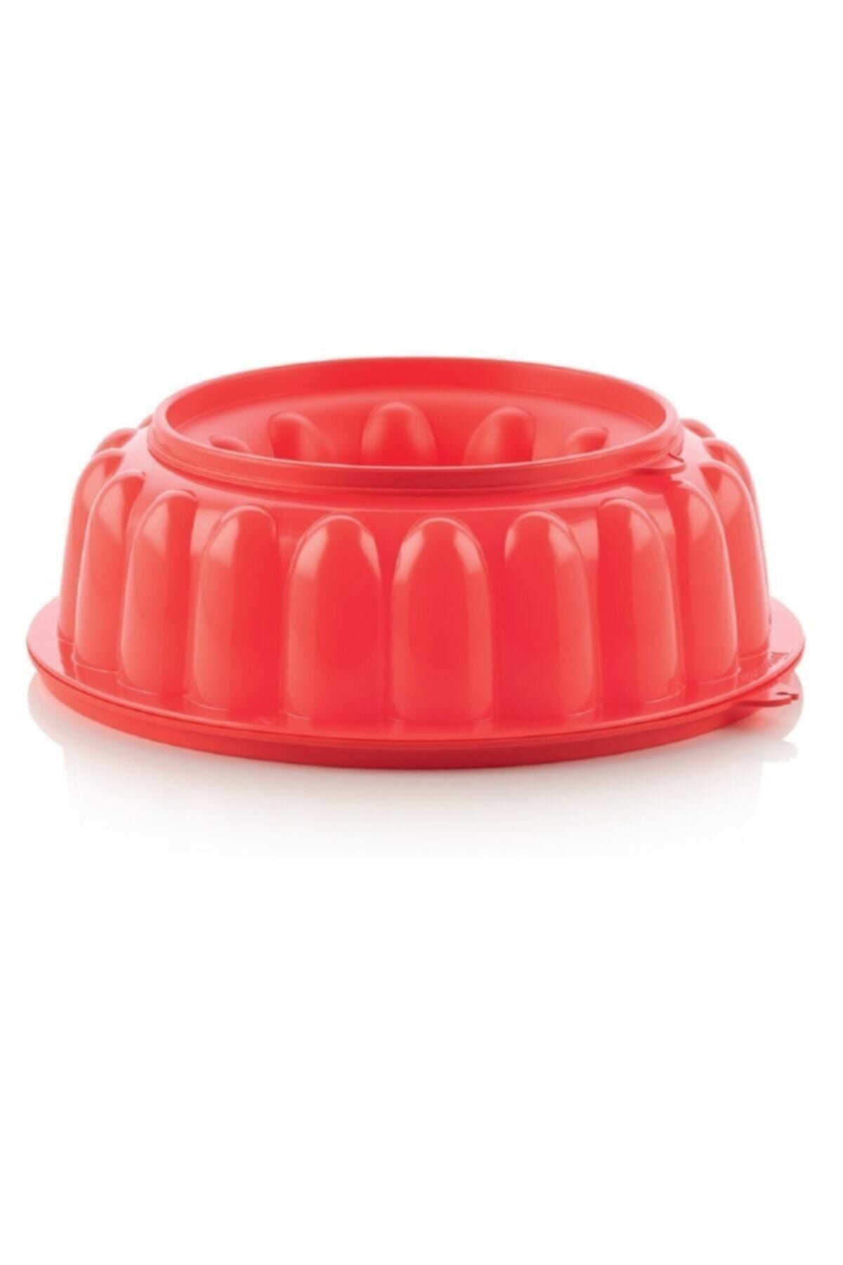 Tupperware Princess Crown Shaper 1