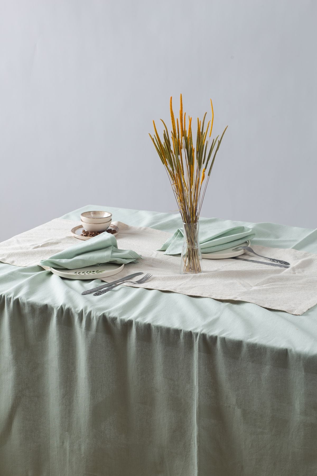 Wellstil Premium Linen Sage Green Tablecloth 3