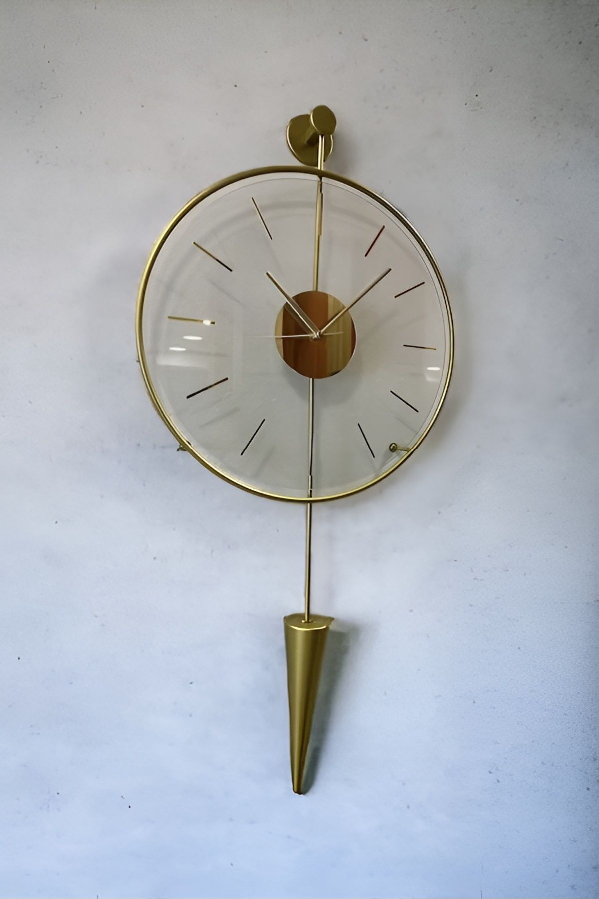 MetaQuartz Aksesuar Gold Gravity Pendulum Elegant Series 37x85, Modern Decorative Metal Glass Wall Clock 2