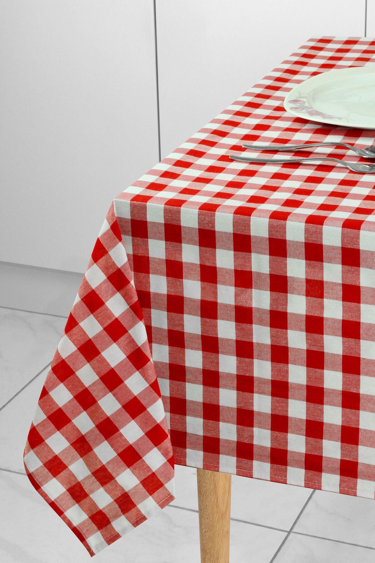 Soft Kare Red Large Checkered Tablecloth, Table Cover, Picnic Blanket 1