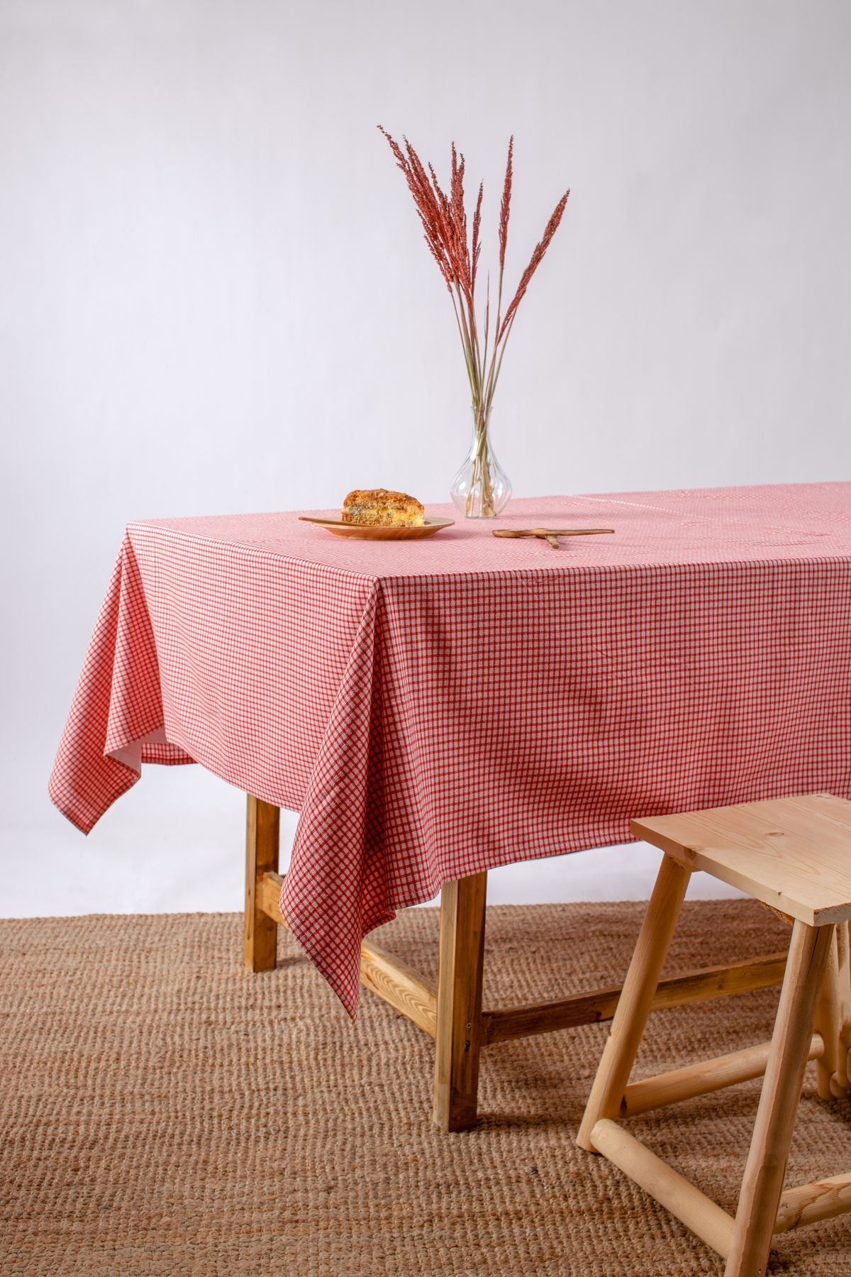 Wellstil Doku | Linen Checkered Red Tablecloth, Gingham Picnic Blanket 1