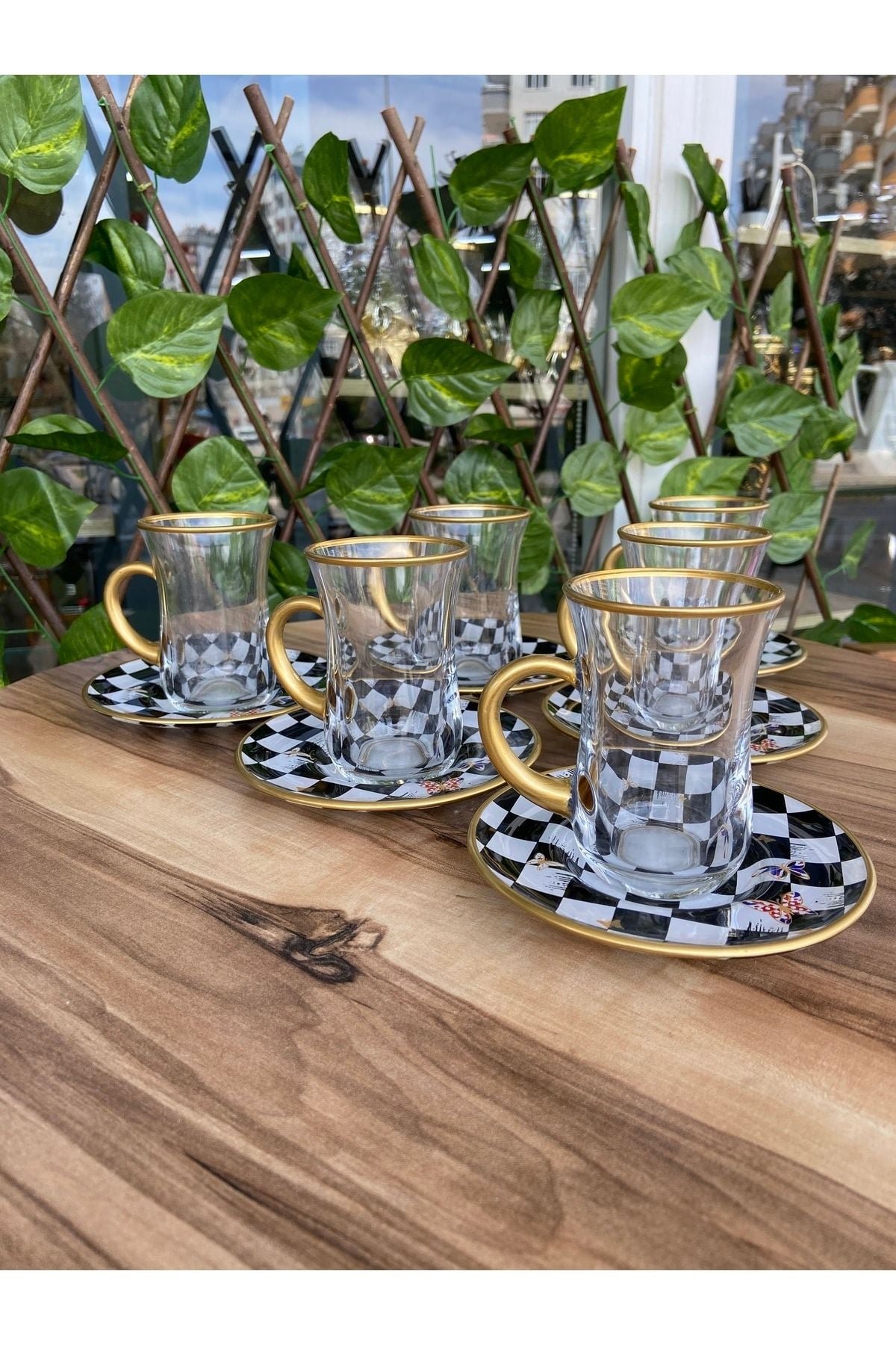 GÜRCÜGLASS Checkered Tea Set with Handle 12 Pieces 1