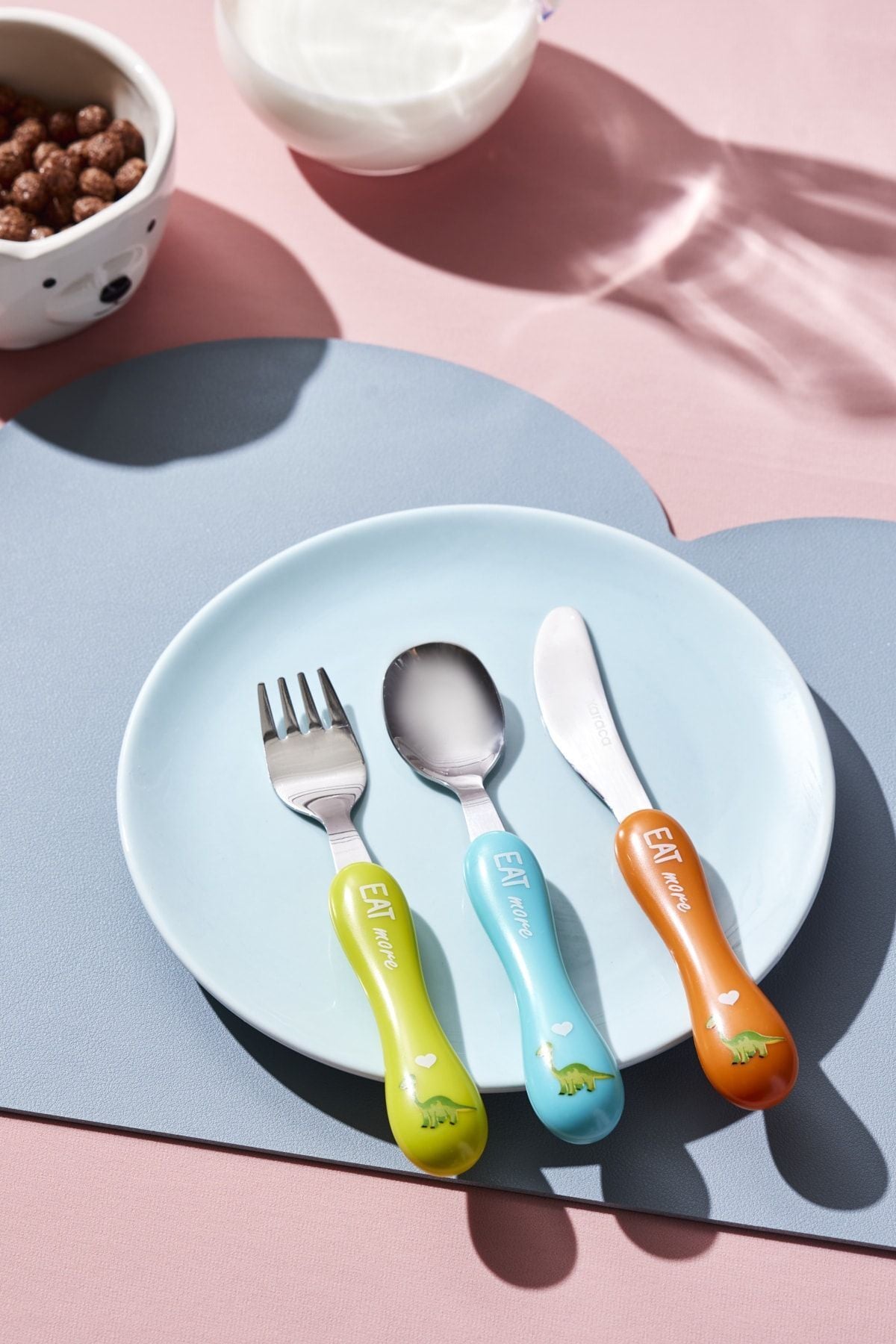 Karaca Dinosaur 3-Piece Children's Fork, Spoon, and Knife Set 1