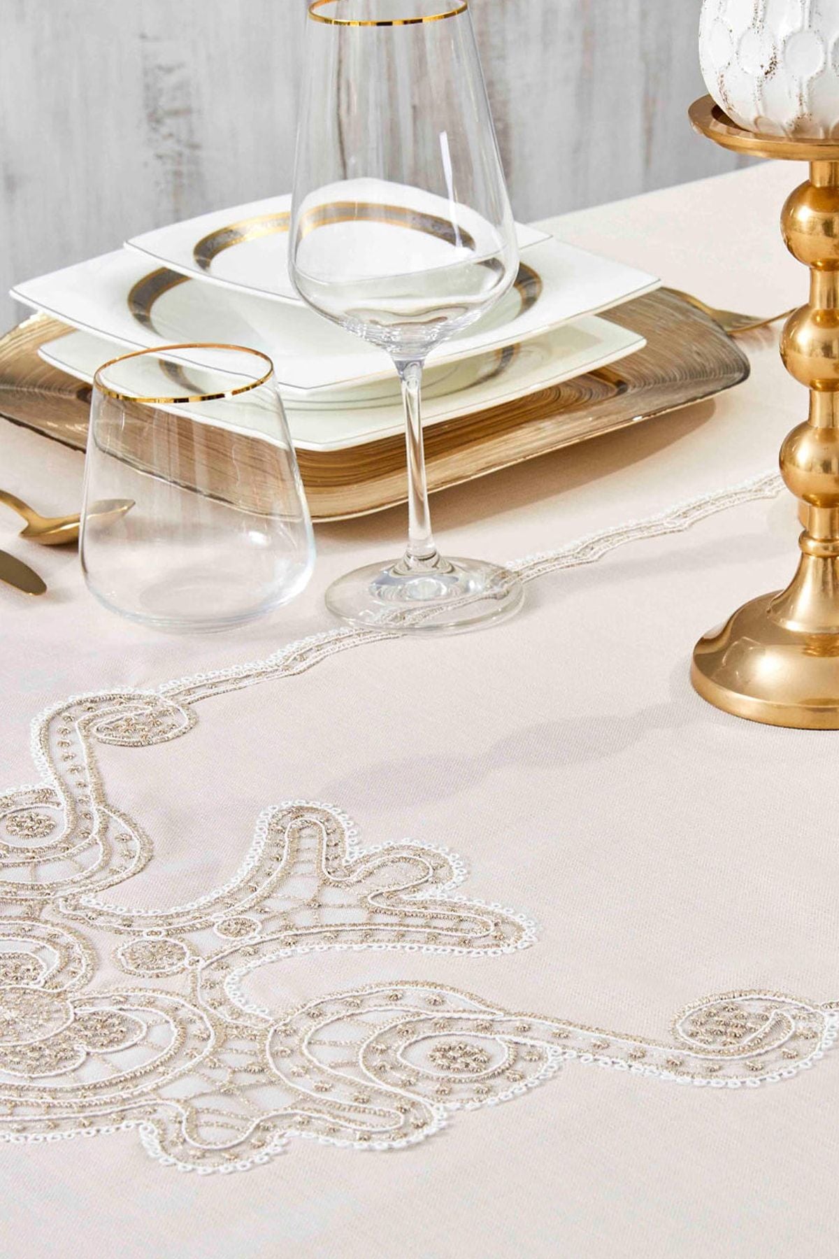 Karaca Home Ades Beige French Lace Tablecloth 2