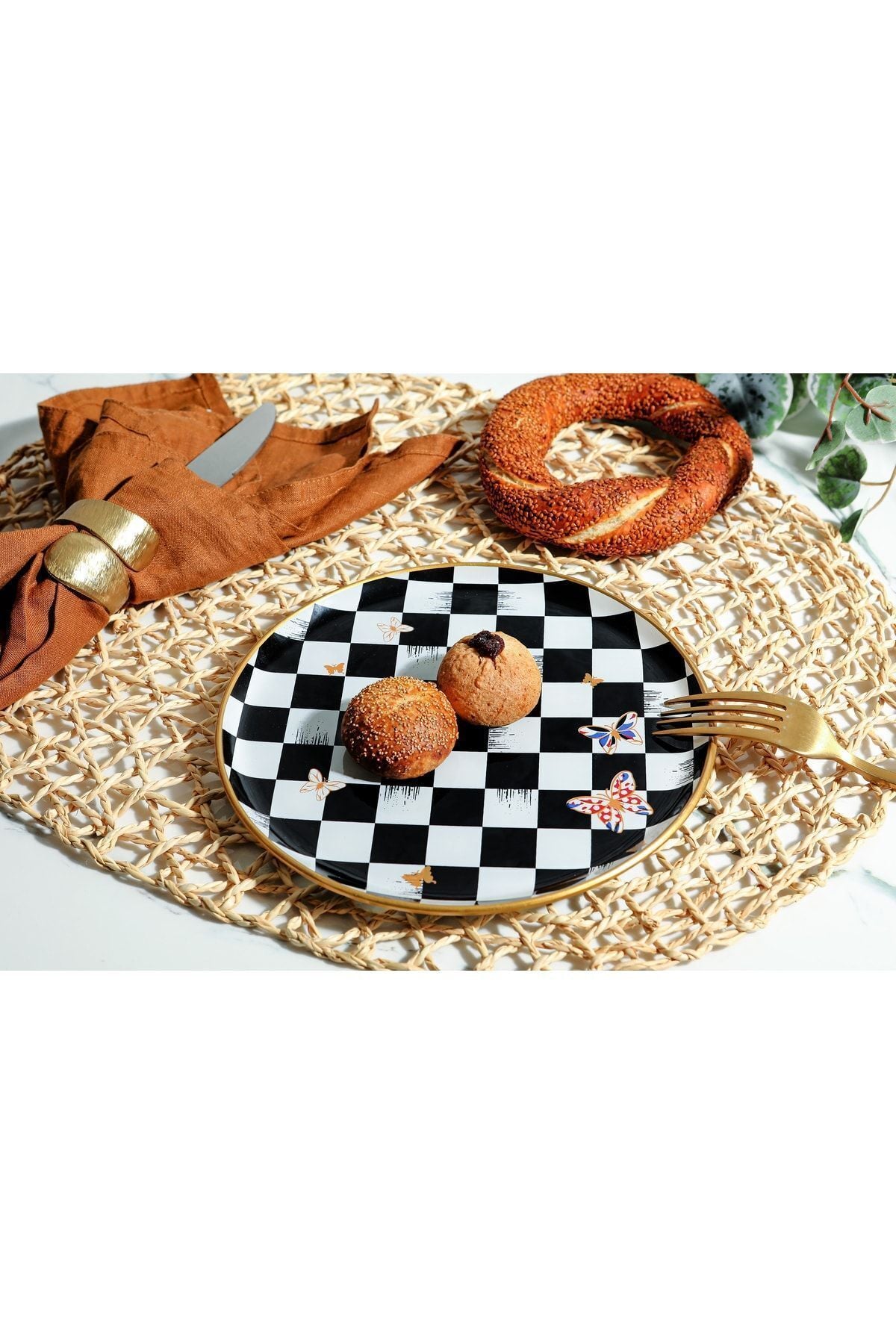 GÜRCÜGLASS Checkered Butterfly Serving Plate 2