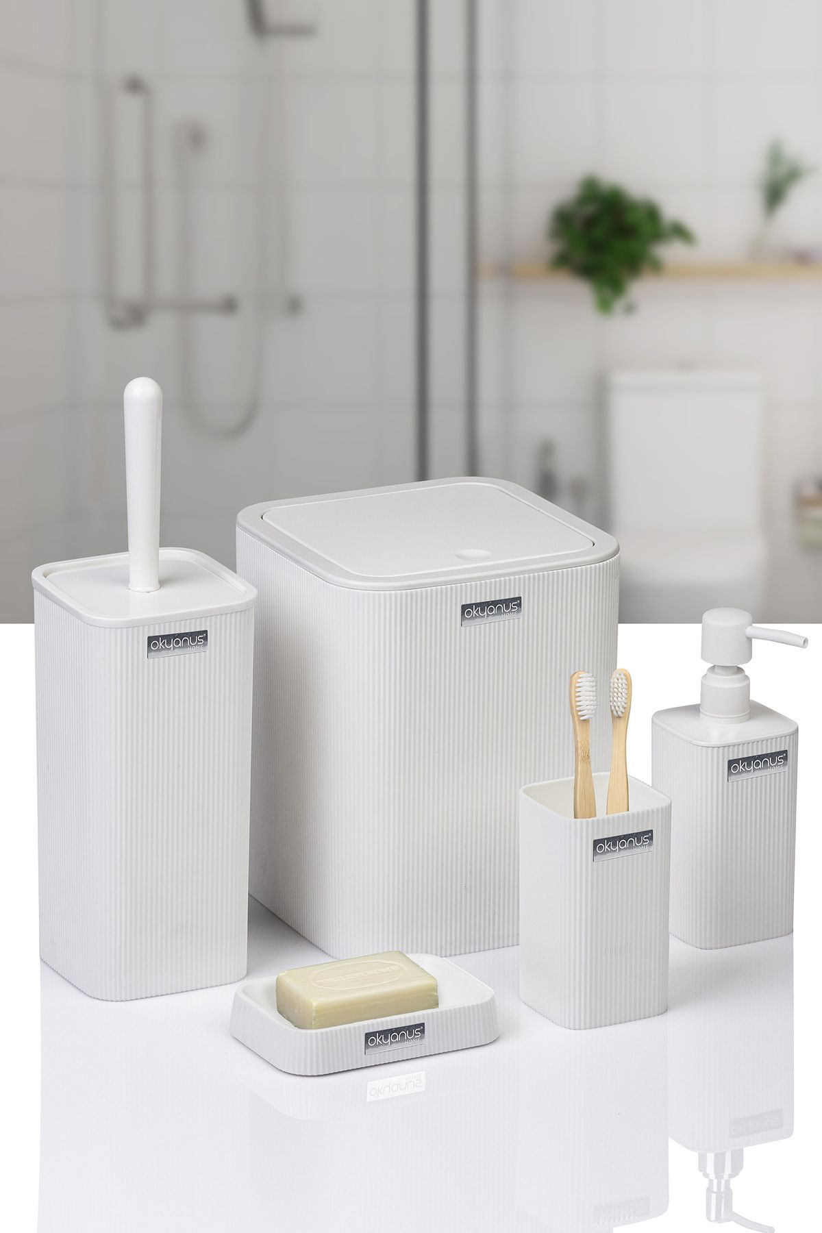 Okyanus Home Mina White Striped Square Bathroom Set 3