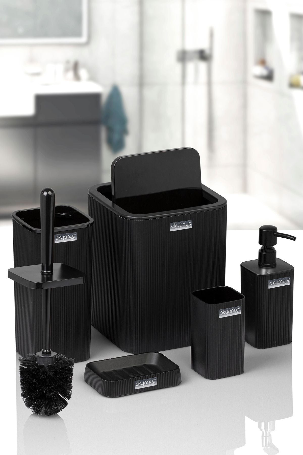 Okyanus Home Mina Black Striped Square Bathroom Set 2