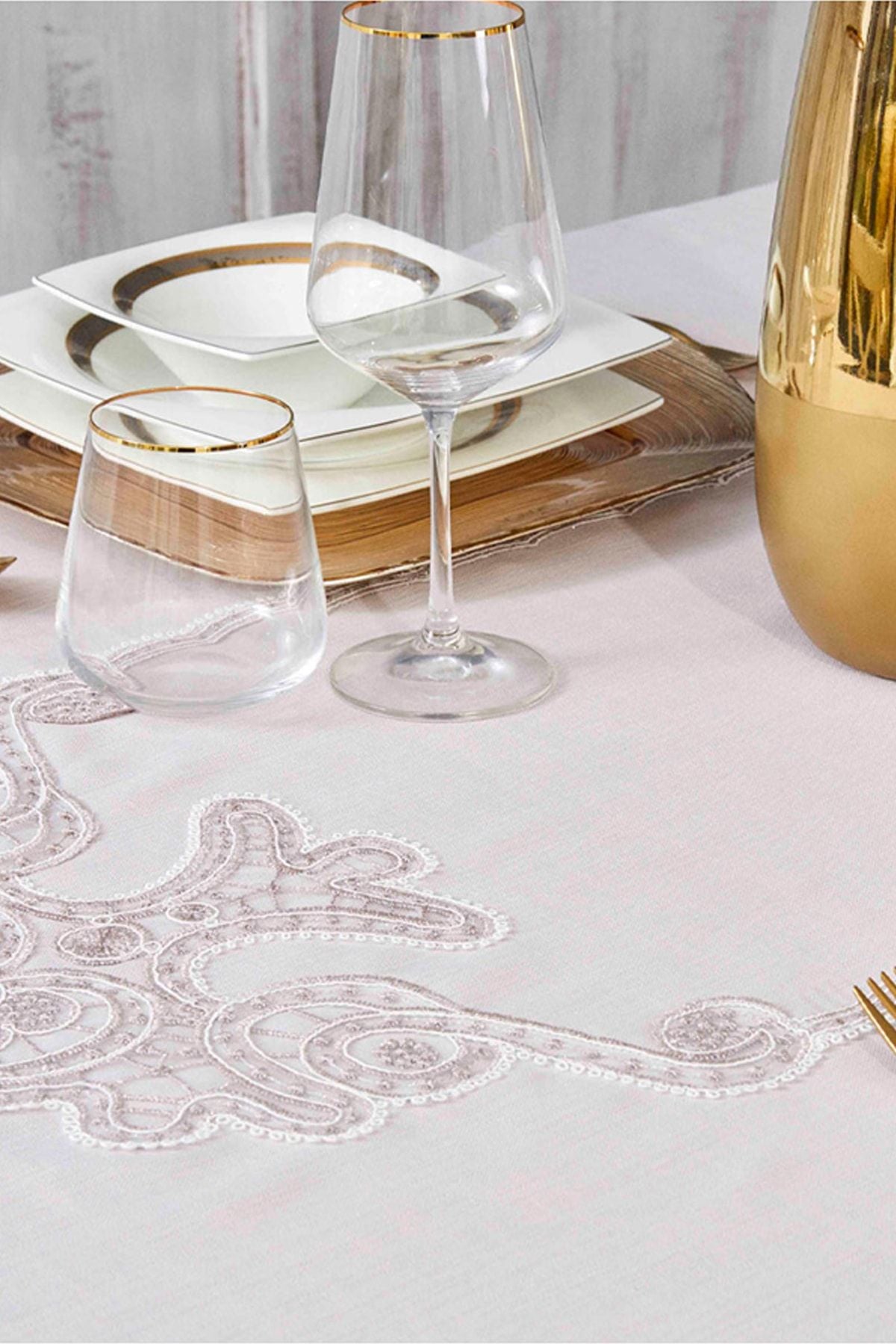 Karaca Home Ades Pudra French Lace 160x240 Tablecloth 2