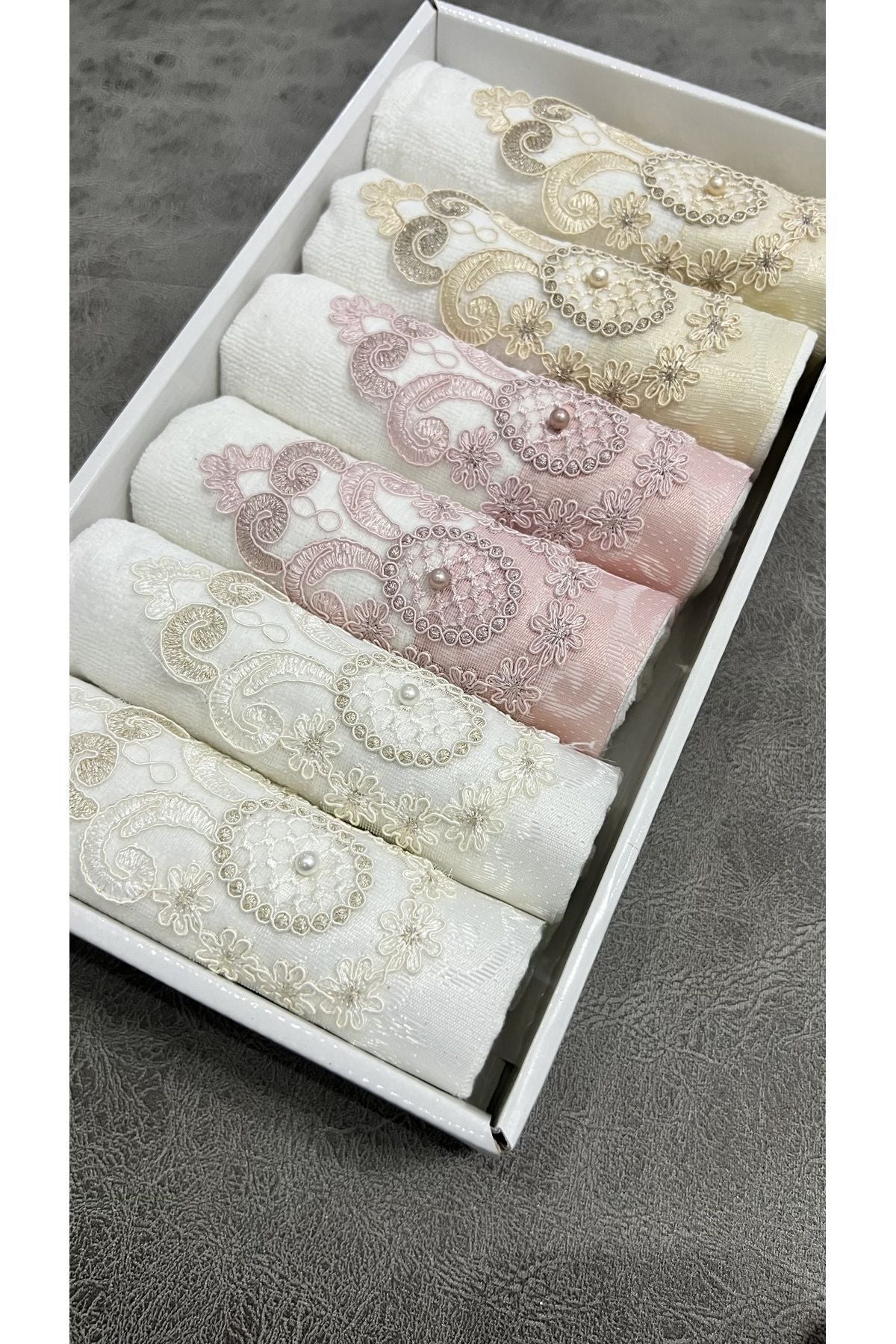 AYHANHOME 6-Piece Lace-Trimmed 30x50 Boxed Kitchen Towel Set 2