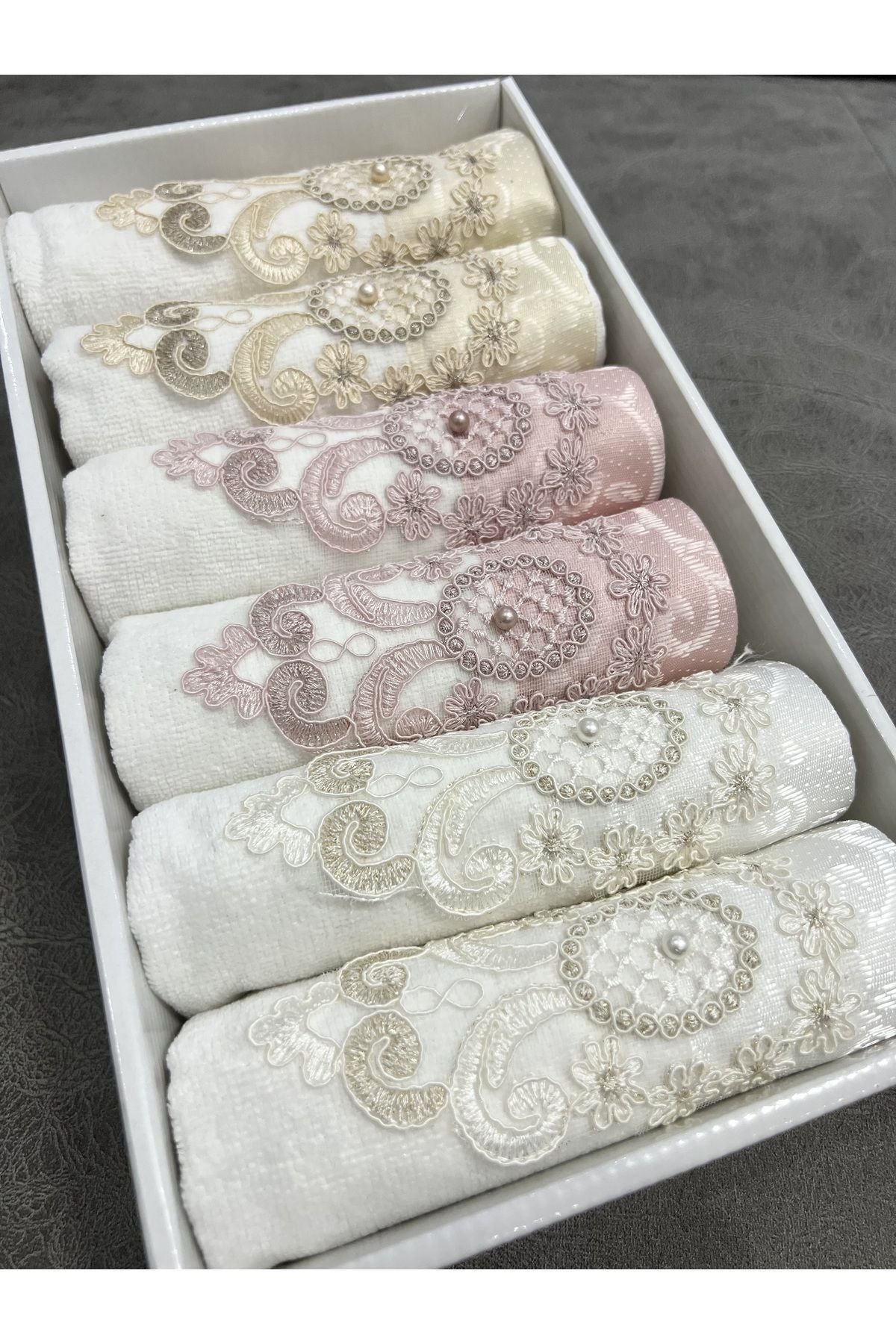 AYHANHOME 6-Piece Lace-Trimmed 30x50 Boxed Kitchen Towel Set 3