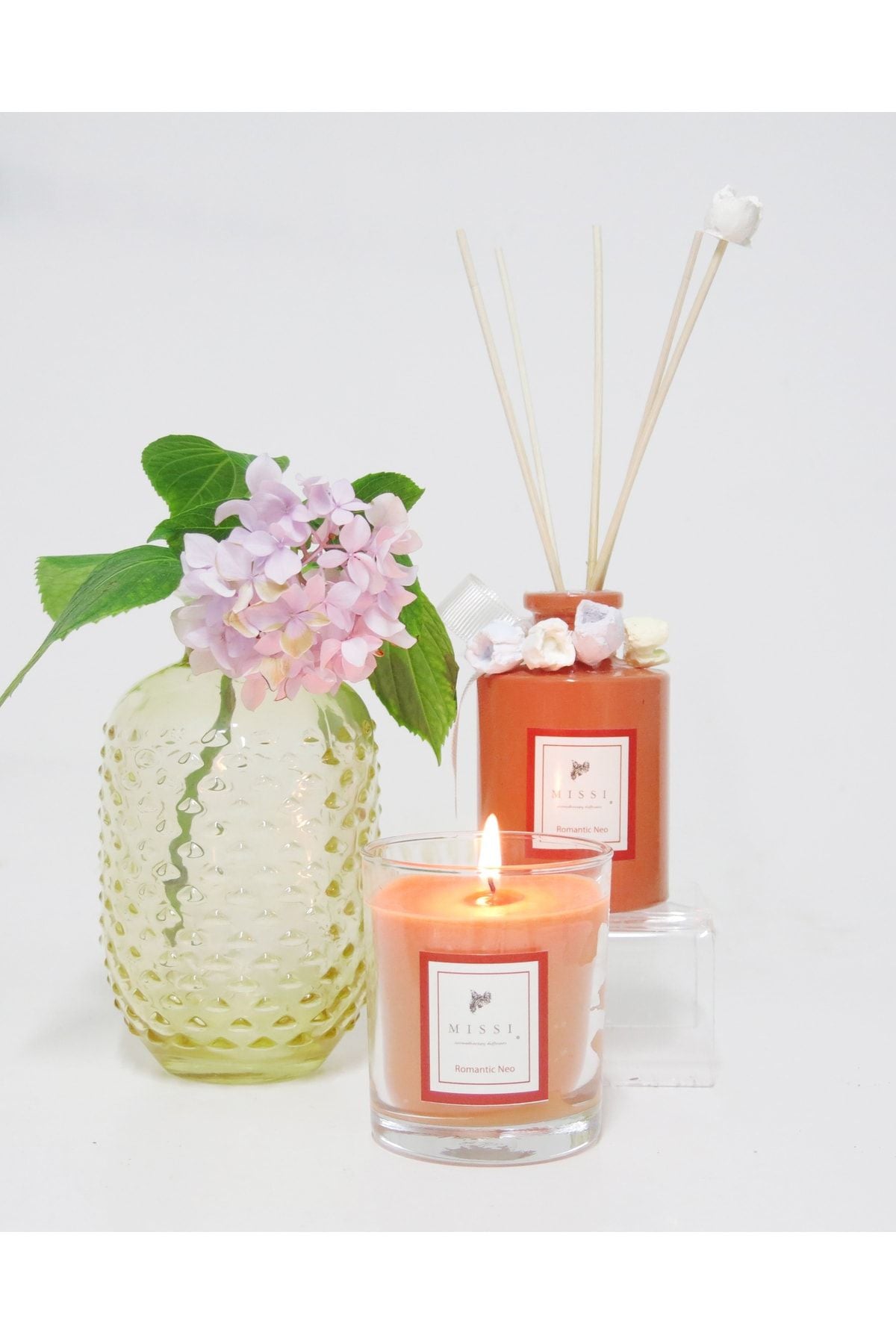 Missi Romantic Neo Room Scent And Candle Set 1