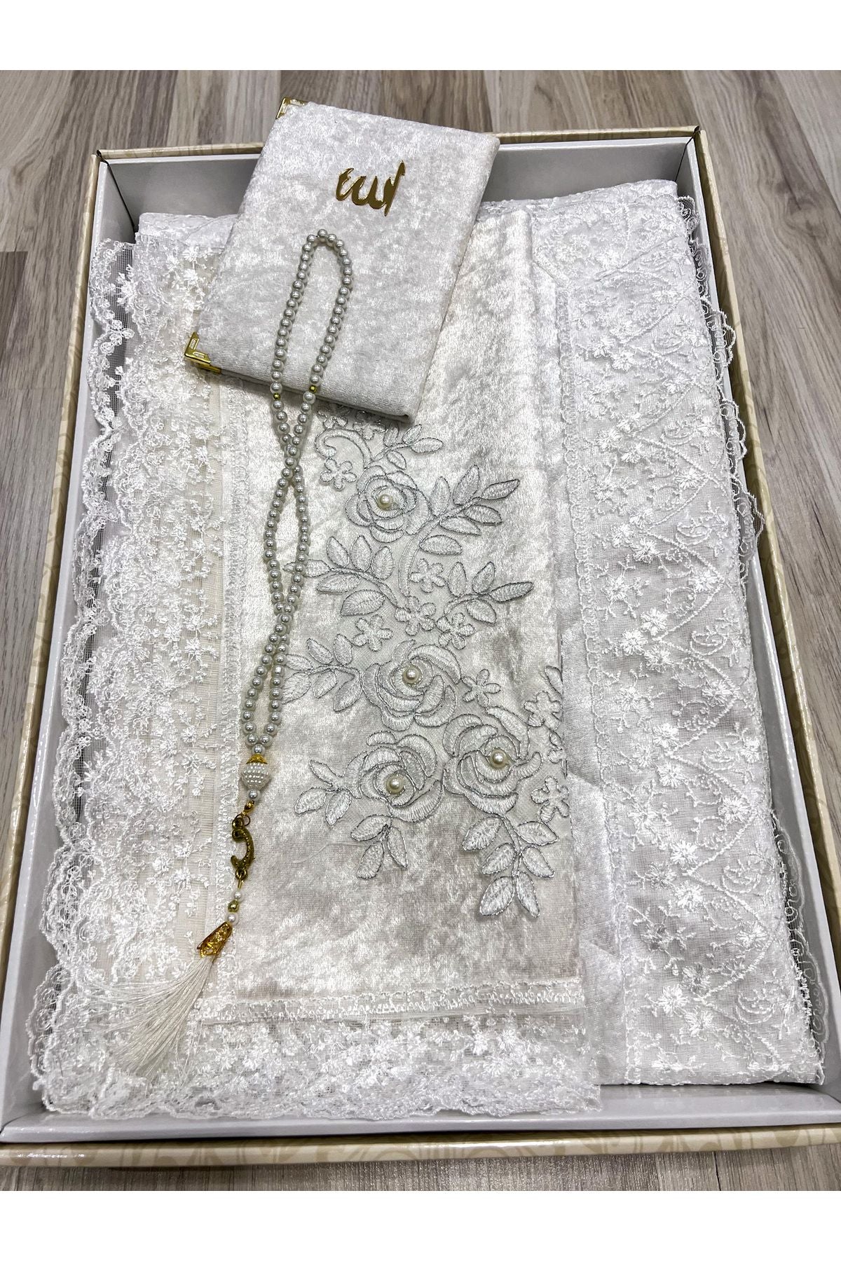 AYHANHOME 4 Piece Prayer Rug Set Bridal Boxed Velvet Lace Groom Bride Set 7