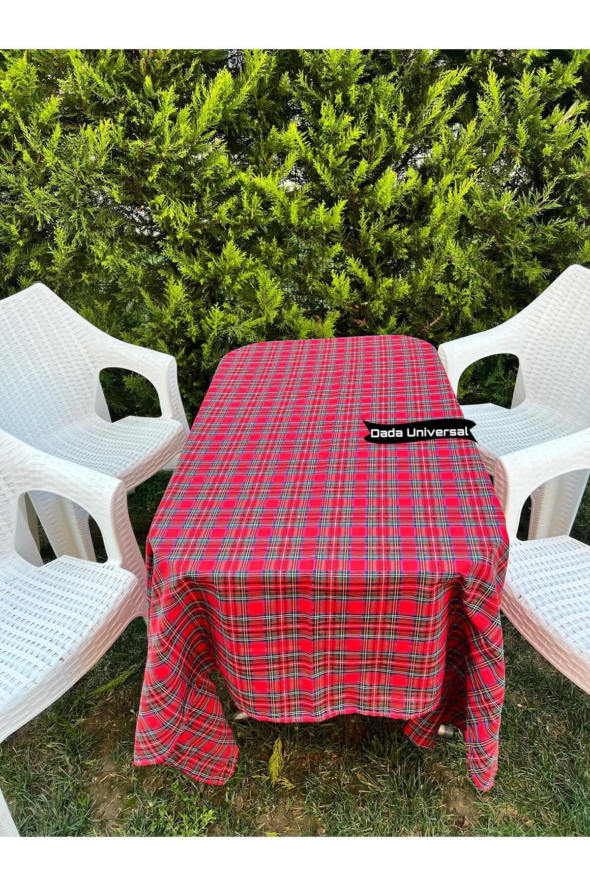 DADA UNIVERSAL Christmas Plaid Pattern Tablecloth, Table Cover, Picnic Blanket, Multi-Purpose Cover 1