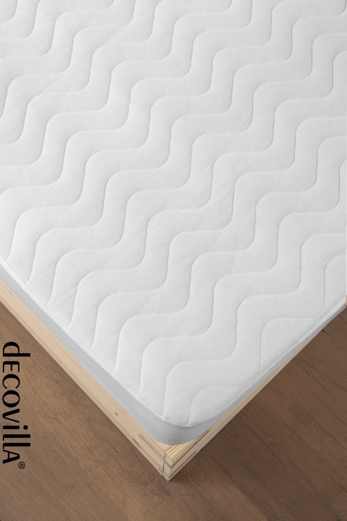 Decovilla Micro Quilted Fitted Full Edge Waterproof Mattress Protector White 5