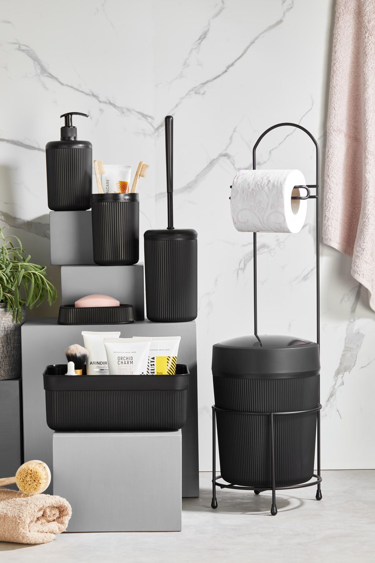 ORSA HOME 7 Piece Black Bathroom Set with Metal Stand, Waste Bin, Toilet Paper Holder, Cosmetic Box, Toothbrush Holder, and Soap Dispenser 3