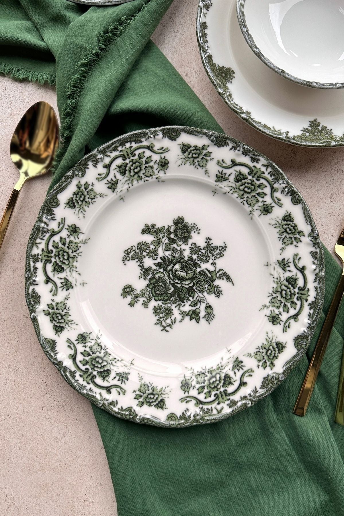 Porselenden Antique Green 24 Piece 6 Person Premium Porcelain Dinner Set Green 3