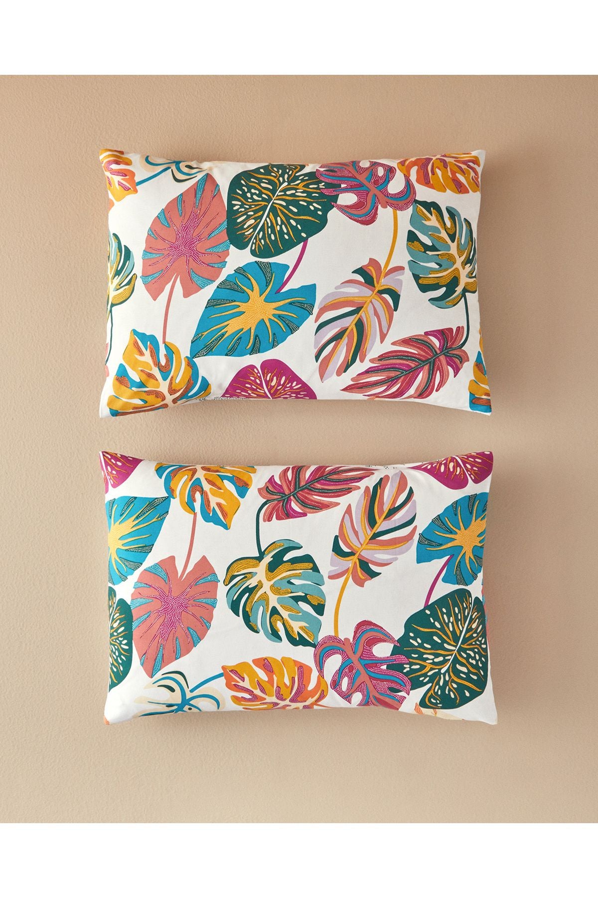 English Home Leaf Jungle 2-Piece Pillowcase Fuchsia 1