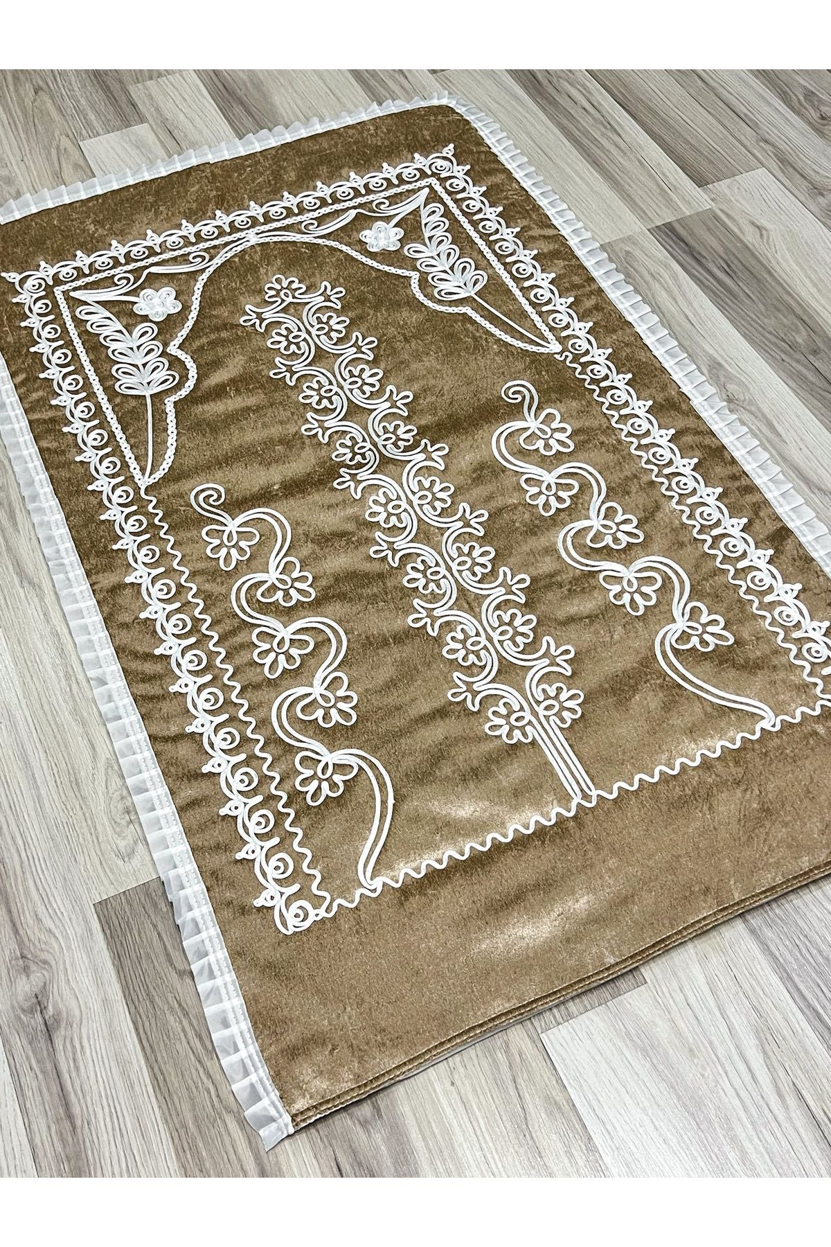 AYHANHOME Cappuccino (Beige) Velvet Bridal Set Prayer Rug 1