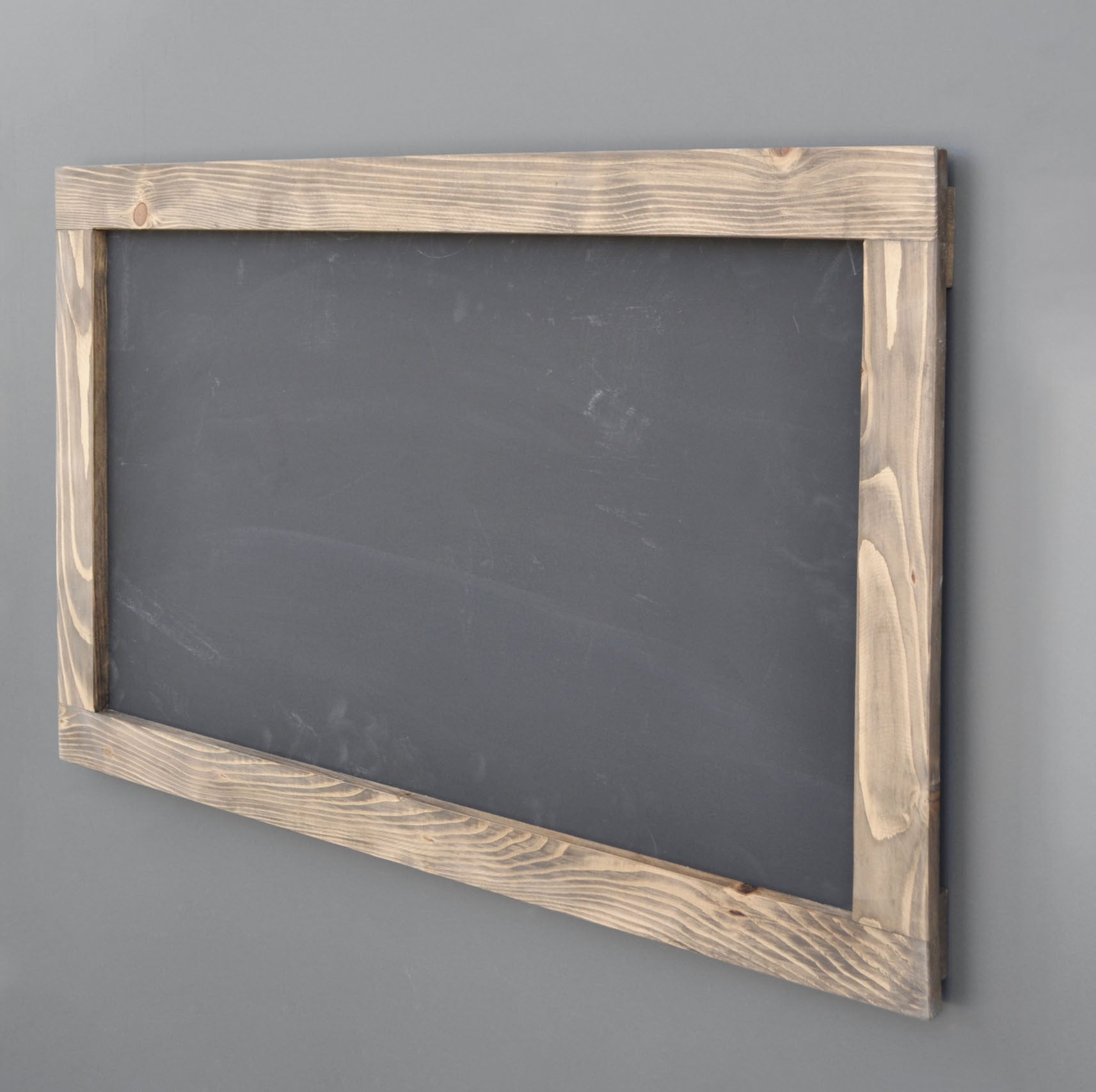 Blackboard AA049 Walnut 832EVL1006 2