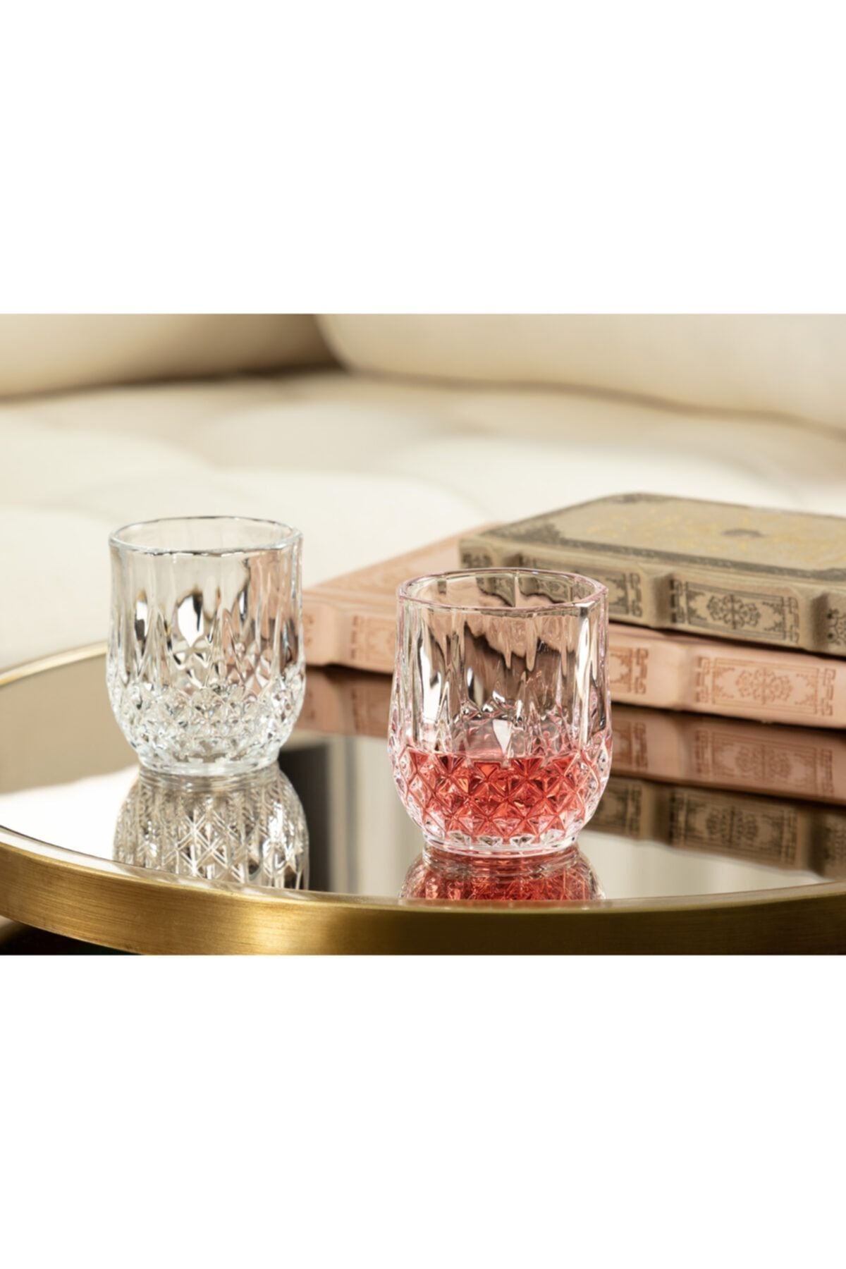 Madame Coco Audrey 4-Piece Short Liquor Glass Set 85 ml 1